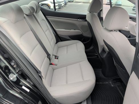 Used 2018 Hyundai Elantra Value Edition FWD image 33