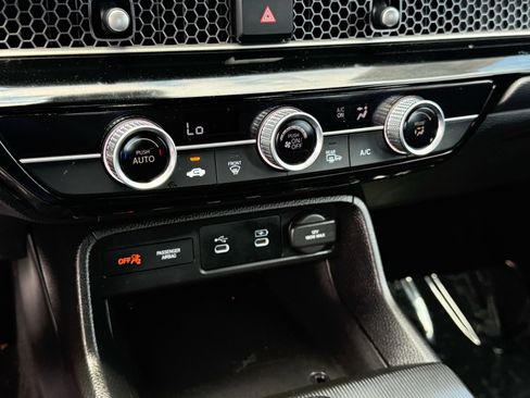 Certified 2025 Honda Civic Sport image 23