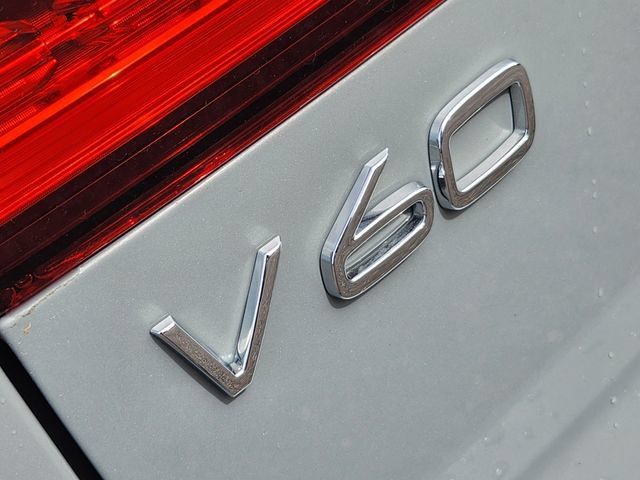 Certified 2025 Volvo V60 B5 Cross Country Ultra AWD/4WD image 17