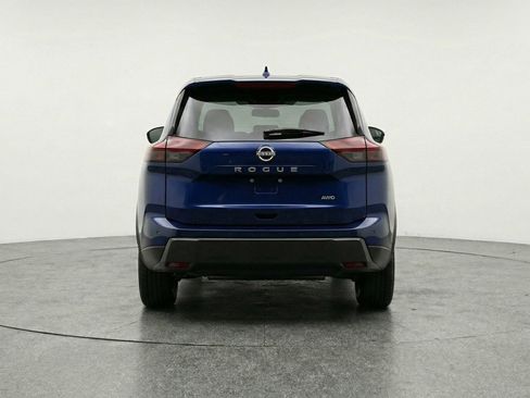 Used 2025 Nissan Rogue SV AWD/4WD image 6