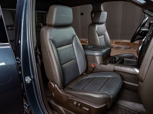 Used 2020 GMC Sierra 2500 Denali w/ Denali Ultimate Package image 31