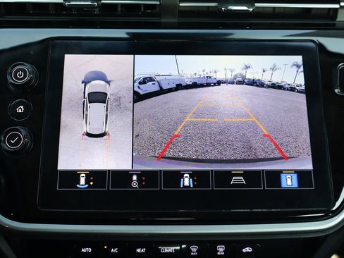 Used 2022 Chevrolet Bolt EUV Premier image 31