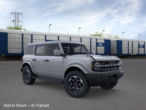New 2026 Ford Bronco Outer Banks AWD/4WD image 8