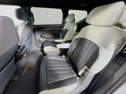 New 2026 Kia EV9 GT-Line image 23
