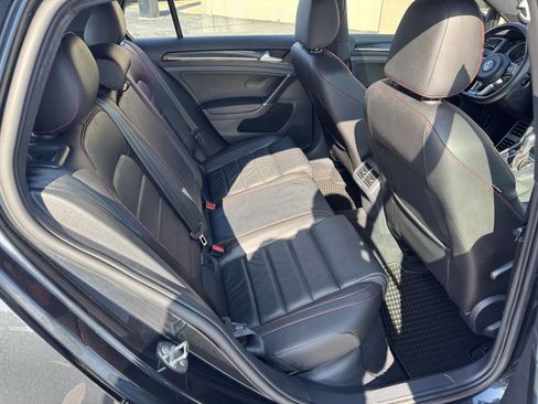 Used 2017 Volkswagen GTI Autobahn image 9