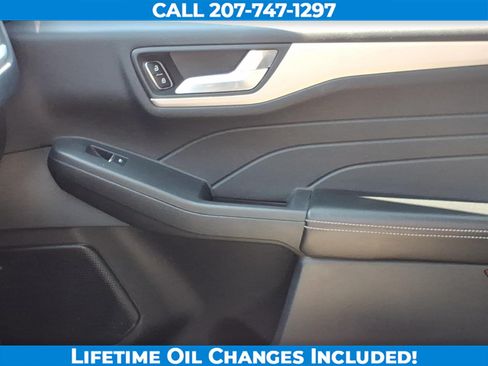 Used 2021 Ford Escape SE w/ SE Sport Appearance Package AWD/4WD image 11