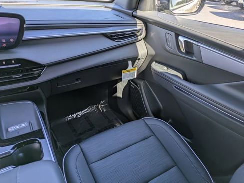 New 2026 Buick Enclave Sport Touring w/ Power Package image 21