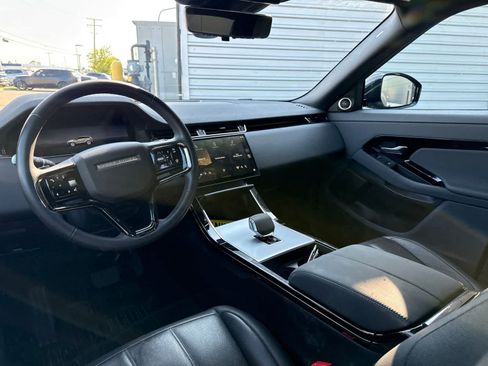 Used 2024 Land Rover Range Rover Evoque S AWD/4WD image 11