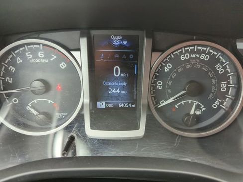 Used 2017 Toyota Tacoma SR5 image 19