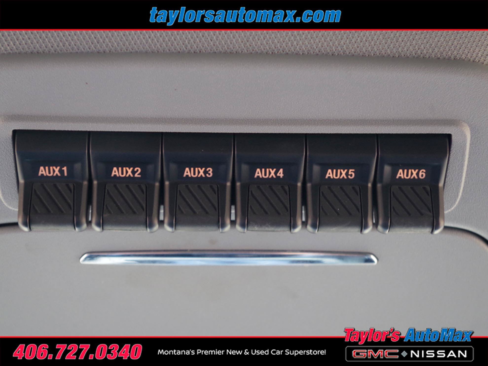 Used 2023 Ford F250 Lariat w/ Tremor Off-Road Package AWD/4WD image 29