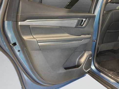 Used 2025 Buick Enclave Preferred image 28