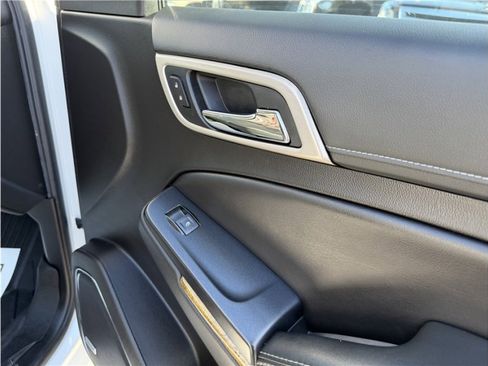 Used 2017 GMC Yukon Denali w/ Open Road Package image 39