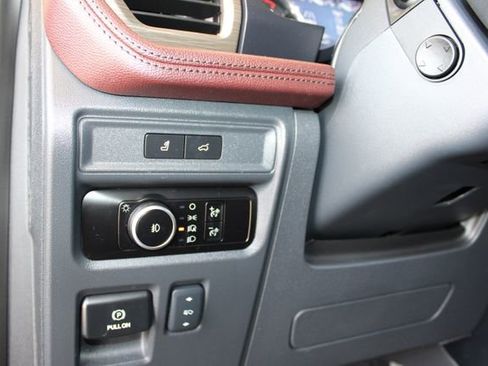 Used 2024 Ford Expedition Limited AWD/4WD image 15