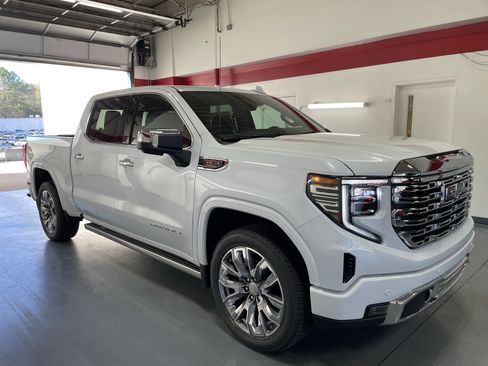 New 2026 GMC Sierra 1500 Denali AWD/4WD image 3