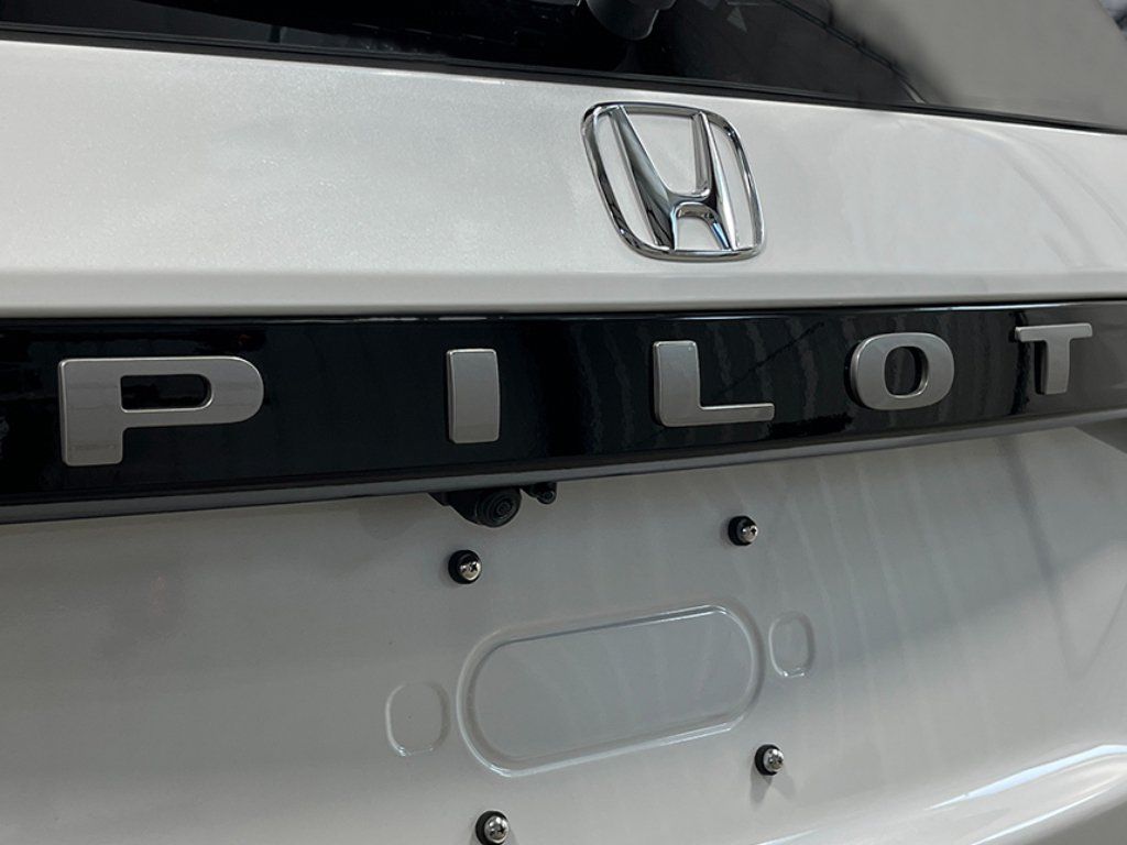 New 2026 Honda Pilot Elite image 7