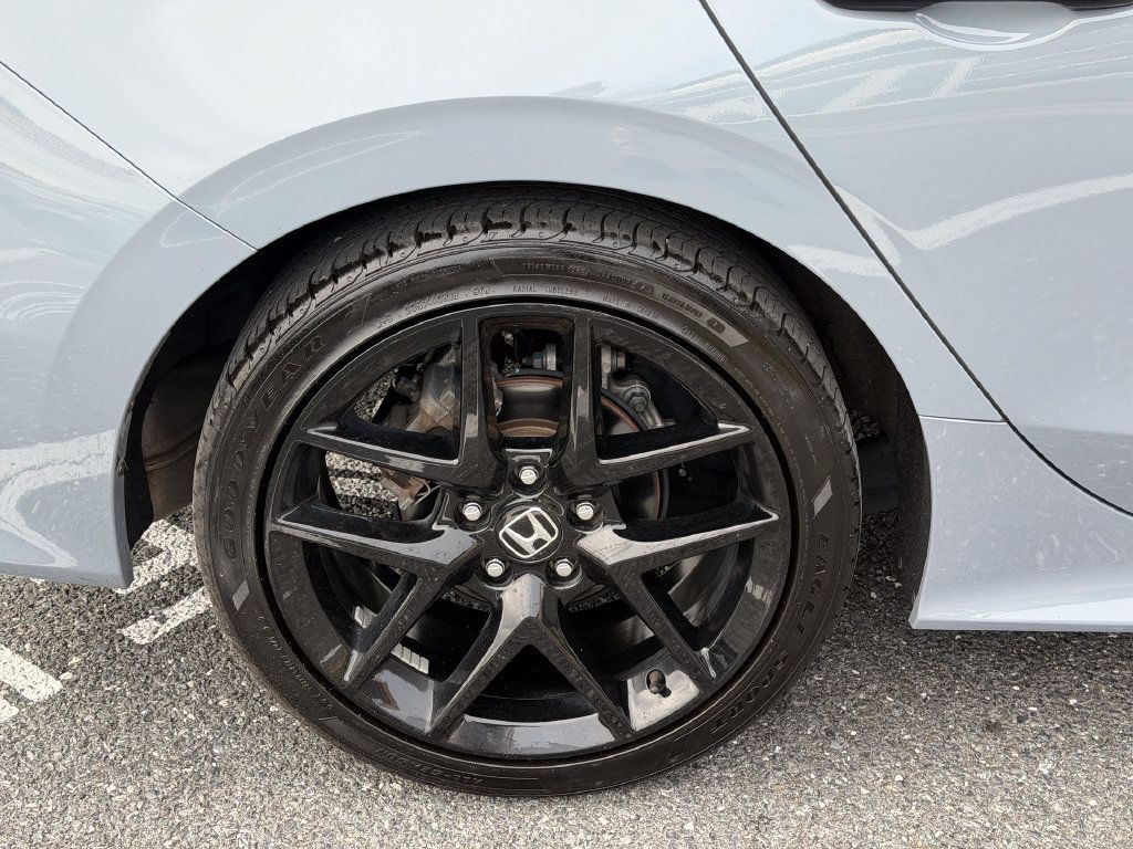 Used 2024 Honda Civic Sport image 12