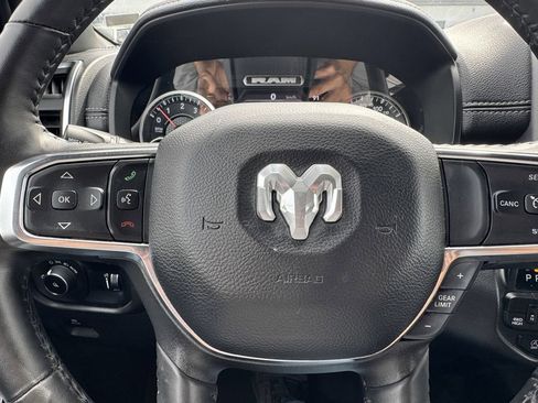 Used 2024 RAM 1500 Laramie AWD/4WD image 28