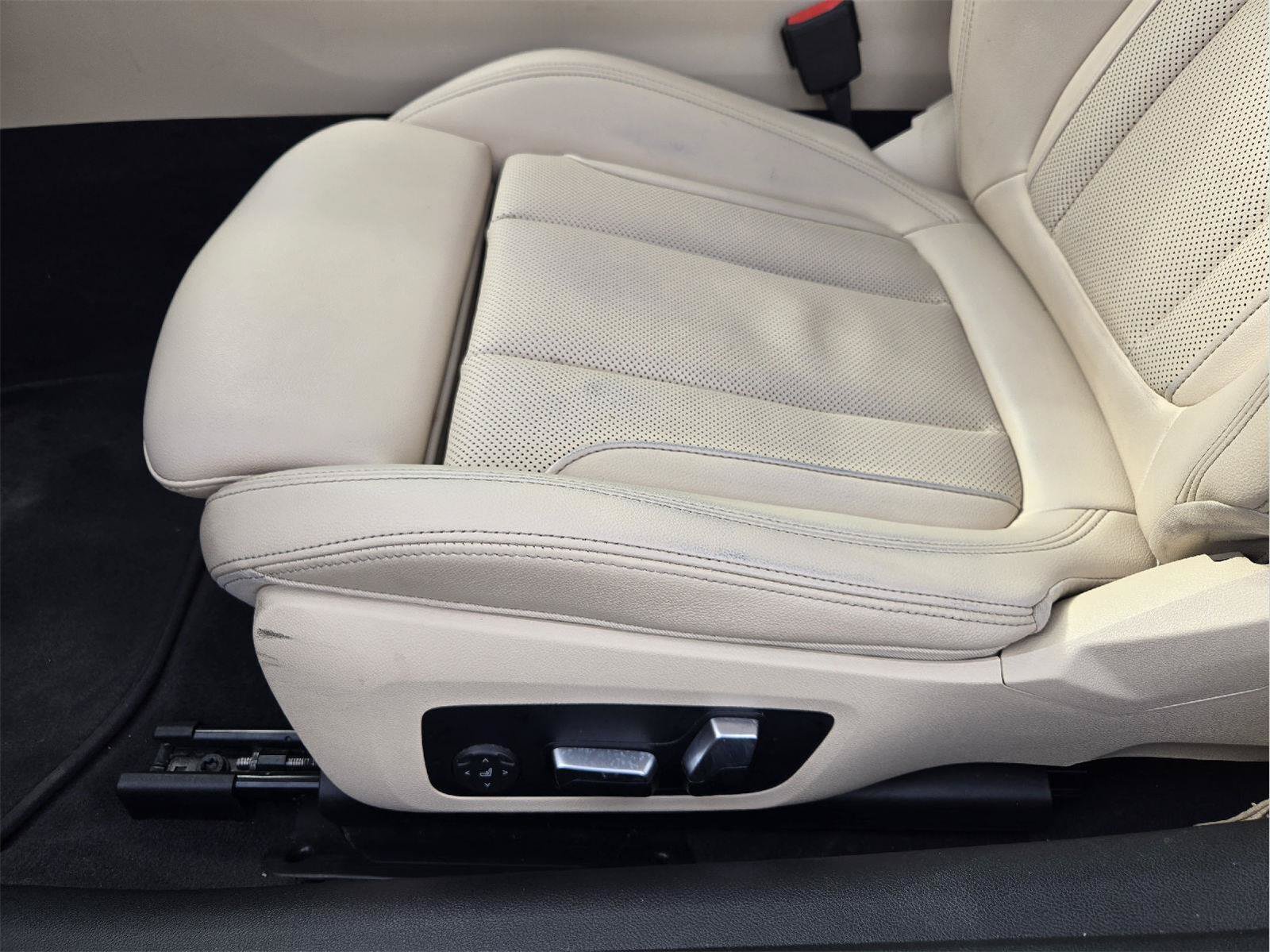 Used 2022 BMW 430i Convertible w/ Premium Package 2 RWD image 22