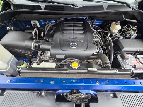 Used 2014 Toyota Tundra Limited w/ Limited Premium Package AWD/4WD image 40