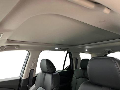 New 2025 Honda Pilot Touring image 19