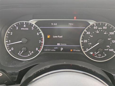 Used 2023 Nissan Pathfinder Platinum w/ Black Appearance Package image 35