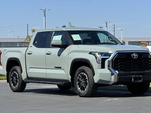 Certified 2025 Toyota Tundra SR5 w/ TRD Off-Road Package AWD/4WD image 26