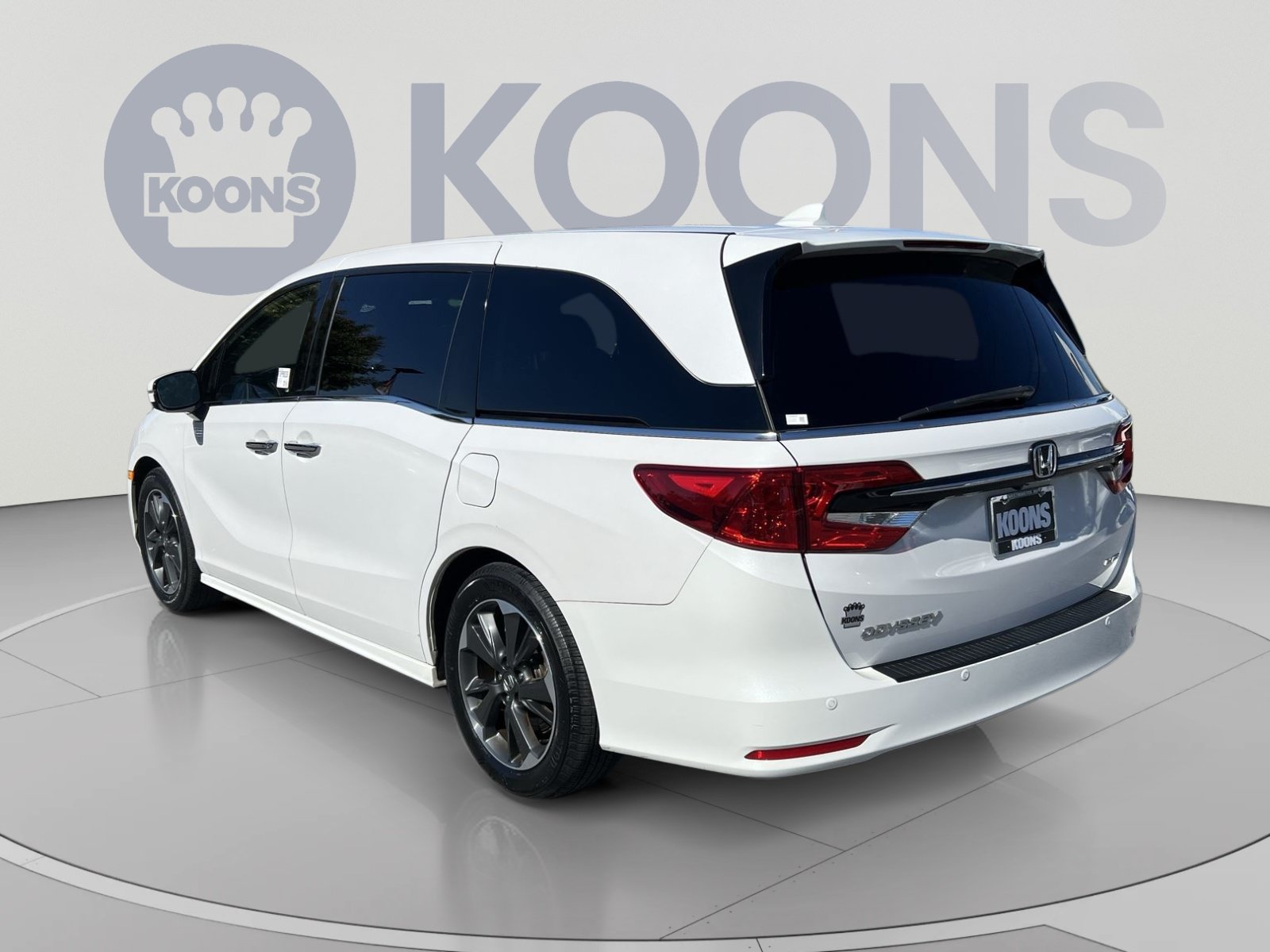 Used 2023 Honda Odyssey Elite image 4