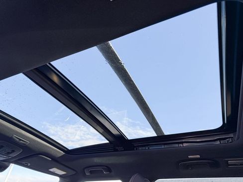 New 2026 Nissan Armada Platinum image 9