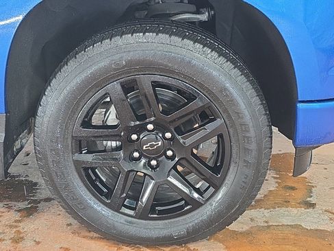 Used 2022 Chevrolet Silverado 1500 Custom image 10