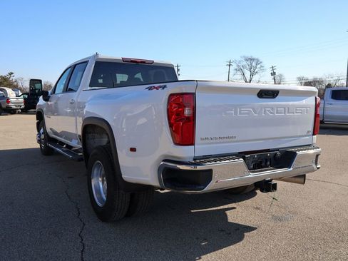 Certified 2025 Chevrolet Silverado 3500 LT w/ Safety Package image 26