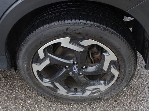 Used 2023 Subaru Crosstrek 2.5i Limited w/ Moonroof Package image 18