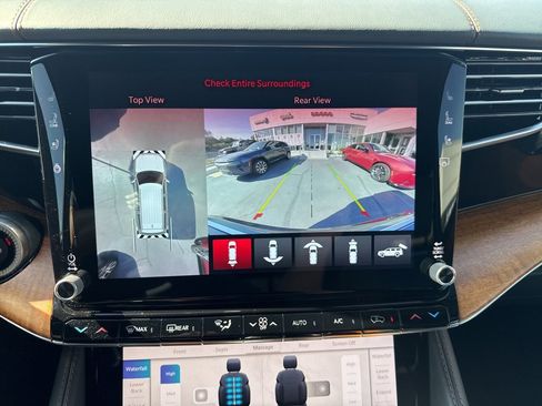 Used 2022 Jeep Grand Wagoneer Series II w/ Convenience Group III image 25