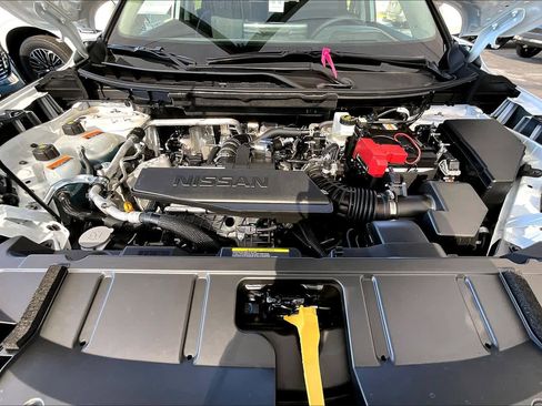 New 2026 Nissan Rogue Platinum w/ Platinum Premium Package image 16