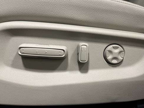 New 2026 Honda Odyssey EX-L image 11
