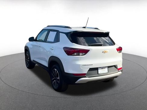 Used 2025 Chevrolet TrailBlazer LT image 11