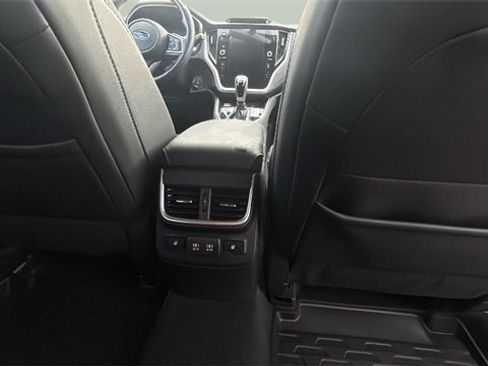 Used 2022 Subaru Outback Limited image 13