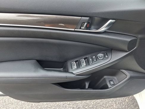 Used 2022 Honda Accord Sport image 13