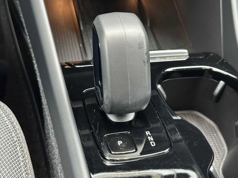 Certified 2023 Volvo XC40 Recharge Plus image 30