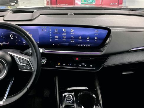 Used 2024 Buick Envision Preferred AWD/4WD image 18