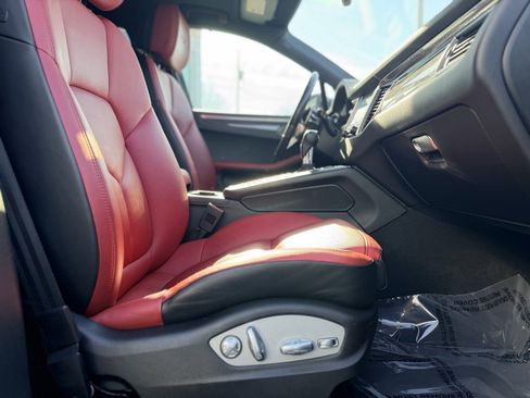 Used 2017 Porsche Macan GTS image 21