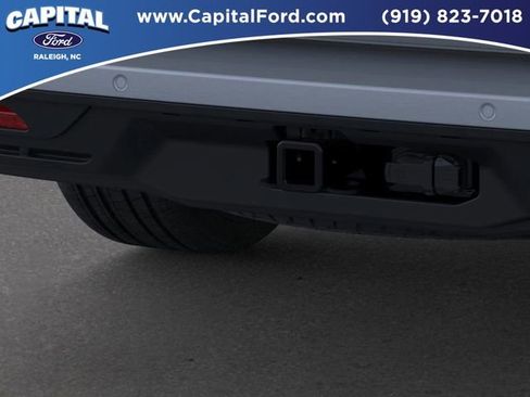 New 2026 Ford Expedition Active image 23