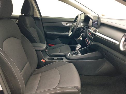Used 2024 Kia Forte LX FWD image 21