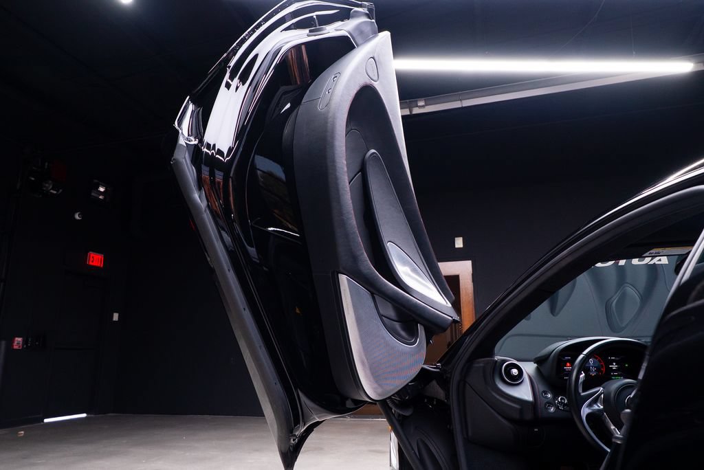 Used 2023 McLaren GT RWD image 31