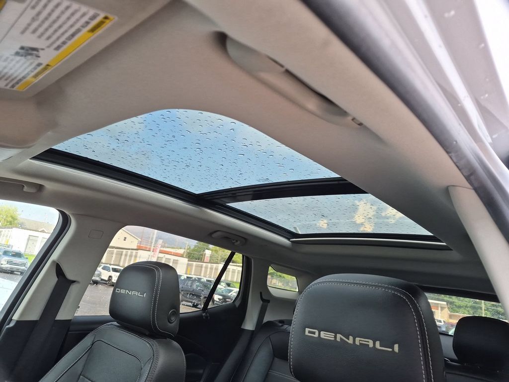 Used 2023 GMC Terrain Denali w/ LPO, Floor Liner Package AWD/4WD image 29