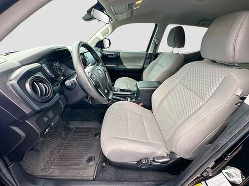 Used 2022 Toyota Tacoma SR AWD/4WD image 19