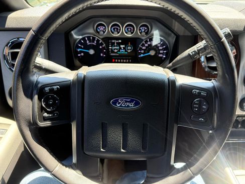 Used 2016 Ford F250 Lariat w/ Chrome Package image 17