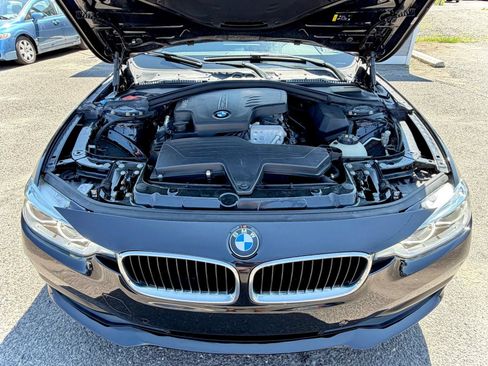 Used 2018 BMW 320i xDrive Sedan w/ Convenience Package AWD/4WD image 20