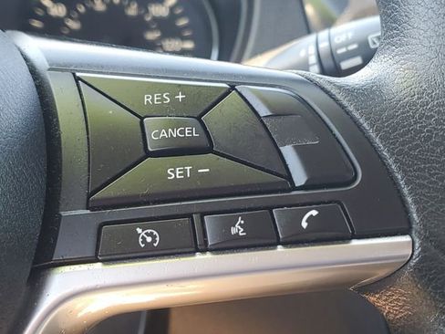 Used 2019 Nissan Rogue Sport SV AWD/4WD image 14