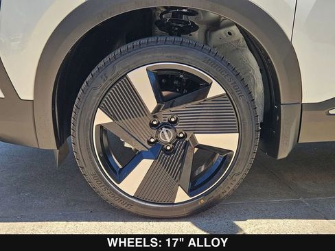 New 2026 Nissan Kicks SR FWD image 27