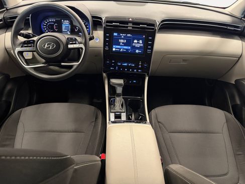 Used 2024 Hyundai Tucson SEL FWD image 3